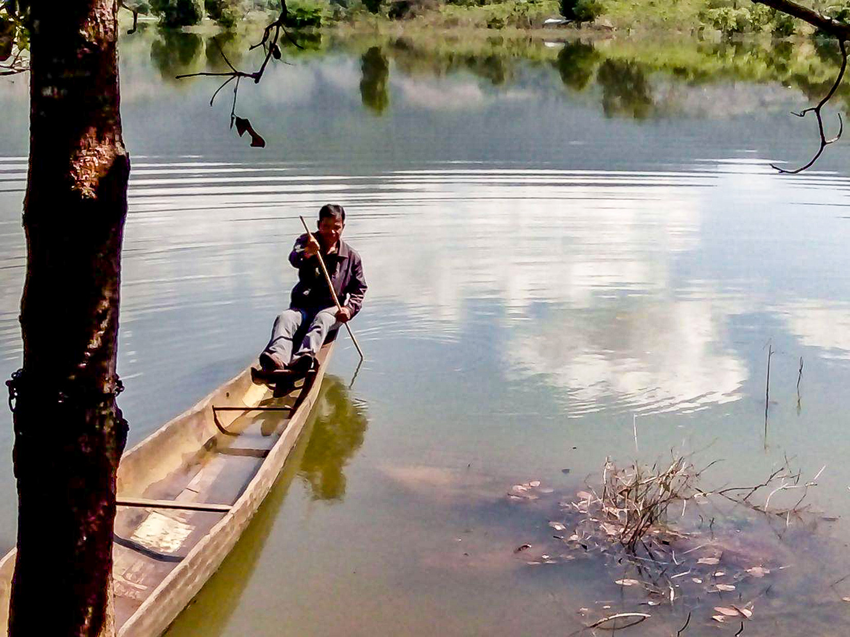 Hồi ức của người đẽo thuyền độc mộc trên sông Pô Kô
