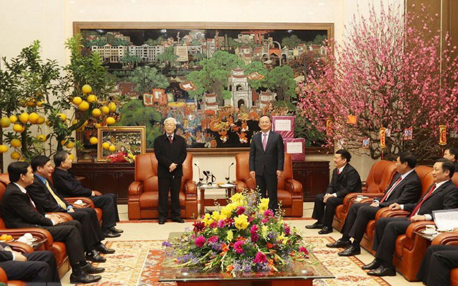 Tổng Bí thư tham dự lễ phát động trồng cây, tặng quà công nhân tỉnh Hưng Yên