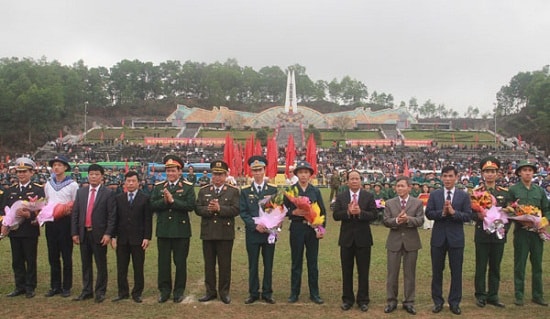 Hải Phòng: Hơn 2.500 thanh niên nô nức lên đường tòng quân