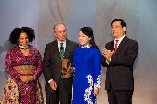 Việt Nam nhận giải thưởng toàn cầu về kiểm soát thuốc lá