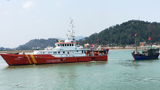 7 ngư dân Nghệ An gặp nạn trên biển Vịnh Bắc Bộ được cứu kịp thời