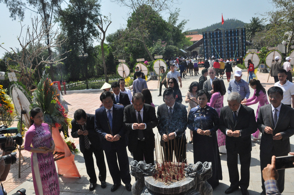 Phó Thủ tướng Trương Hoà Bình dự Lễ tưởng niệm 50 năm đồng bào Sơn Mỹ bị sát hại