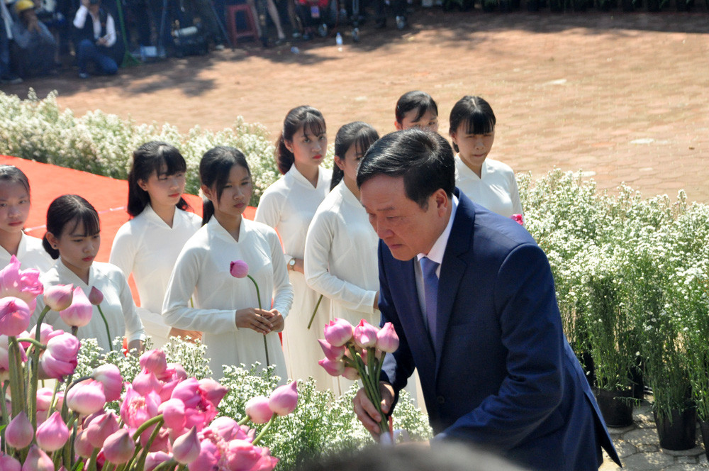 Phó Thủ tướng Trương Hoà Bình dự Lễ tưởng niệm 50 năm đồng bào Sơn Mỹ bị sát hại