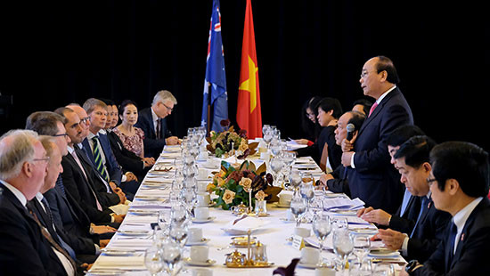 Thủ tướng Nguyễn Xuân Phúc dự tọa đàm với các doanh nghiệp Australia