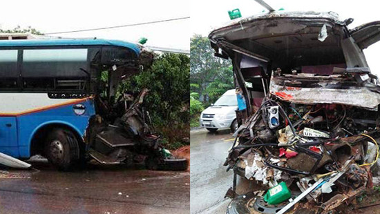 Quảng Bình: Xe khách tông xe tải, 3 người tử vong
