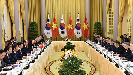 Chủ tịch nước Trần Đại Quang hội đàm và họp báo chung với Tổng thống Hàn Quốc 
