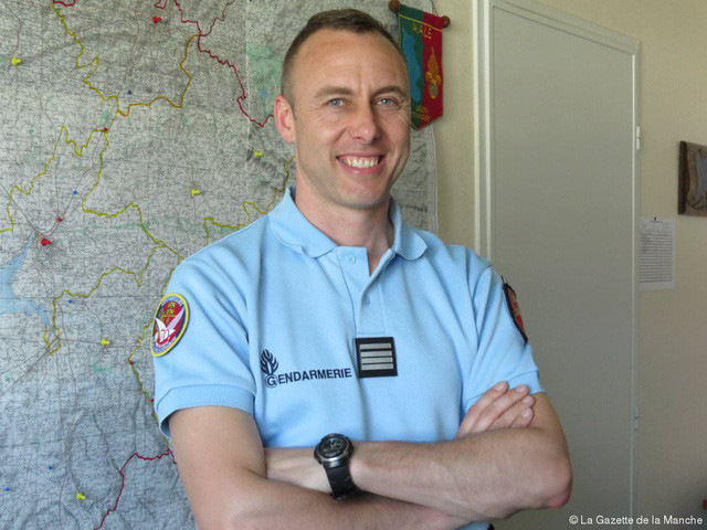 Trung tá cảnh sát Arnaud Beltrame (Ảnh: Imgur)