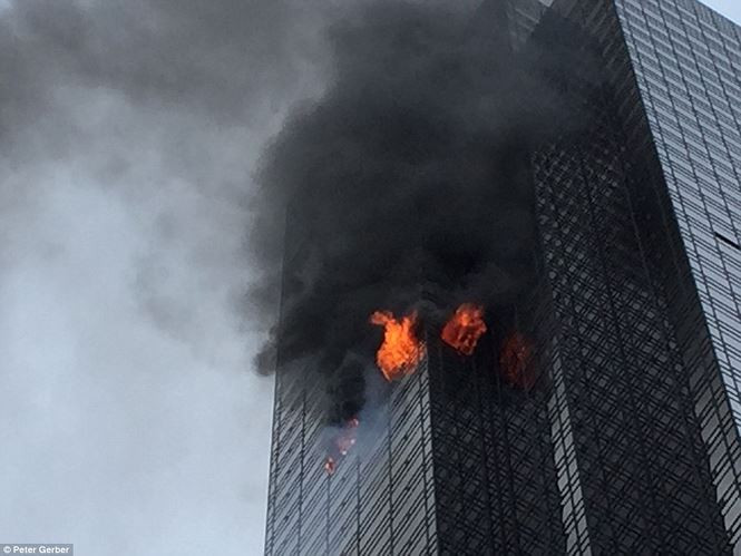 Tháp Trump bốc cháy, một người thiệt mạng