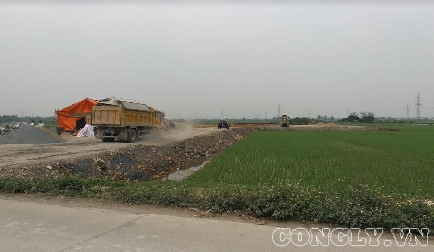 Chương Mỹ - Hà Nội: Hàng nghìn m2 đất nông nghiệp đang bị “vùi lấp”