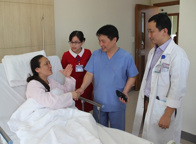 Cứu sống nữ du khách Trung Quốc bị đột quỵ