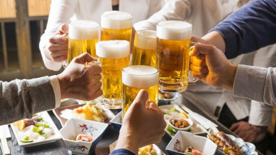Bộ Y tế đề xuất 3 phương án cấm bán rượu bia