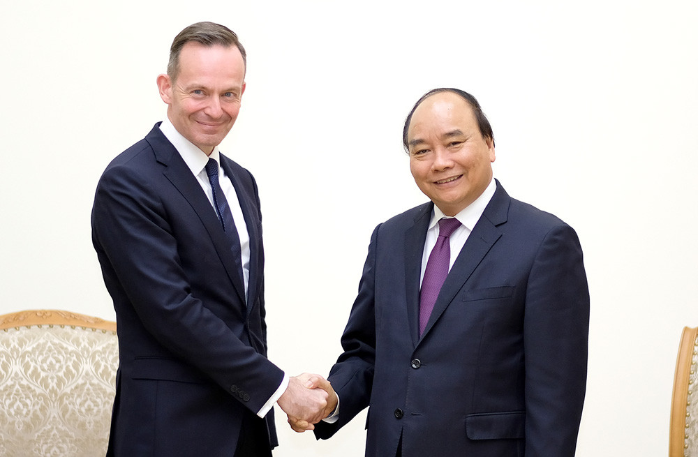 Thủ tướng tiếp Bộ trưởng Ngoại giao Indonesia; Phó Thủ hiến, Bộ trưởng bang Rheinland Pfalz