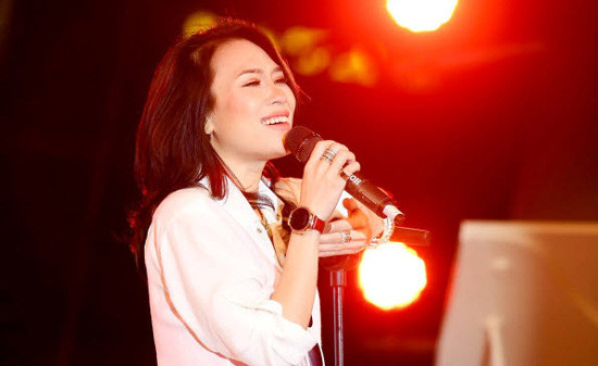 Mỹ Tâm, Jimmii Nguyễn lần đầu đứng chung sân khấu Live Concert “Đừng Hỏi Em” 