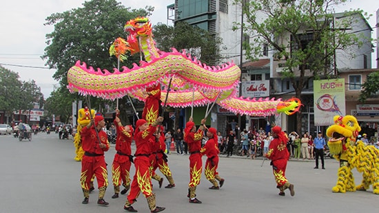 Festival Huế 2018 – Lễ hội đường phố rực rỡ sắc màu