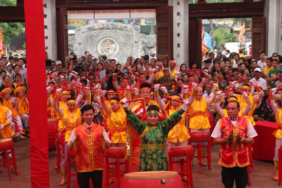 Lễ hội Đền – Đình Kim Liên: Hội làng giữa lòng Hà Nội
