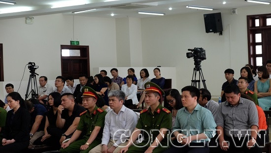 Y án sơ thẩm đối với Hà Văn Thắm và Nguyễn Xuân Sơn