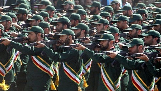 Mỹ tung đòn trừng phạt nhằm vào lực lượng Vệ binh Iran