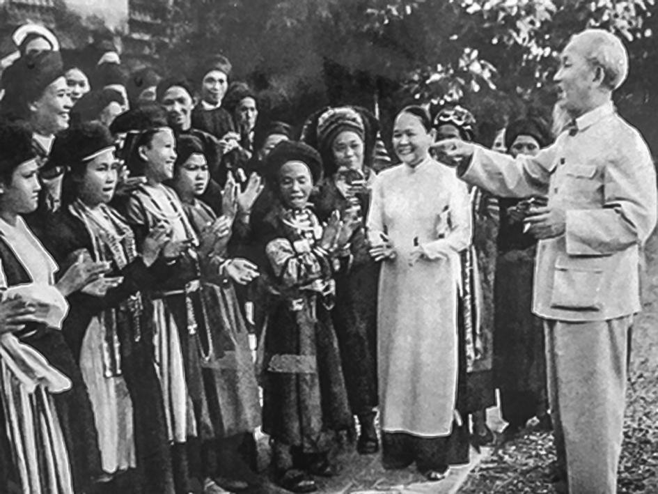 Kỷ niệm 128 năm ngày sinh Chủ tịch Hồ Chí Minh: Lời Bác dạy còn ghi tạc núi rừng