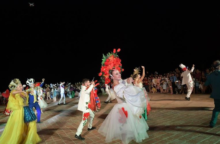 Bùng nổ chuỗi lễ hội đặc sắc tại “thành phố pháo hoa” hè 2018