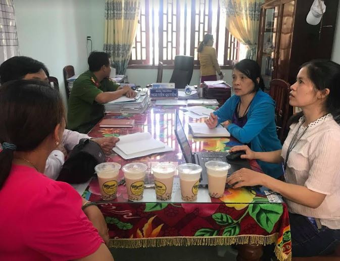 Quảng Ngãi: Hàng chục học sinh nhập viện nghi uống trà sữa