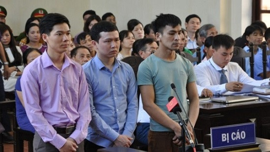 Liên tục xuất hiện các tình tiết bất ngờ trong phiên tòa xét xử bác sỹ Hoàng Công Lương