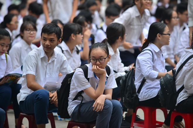 Hơn 17 nghìn học sinh Hà Tĩnh  thi tuyển vào lớp 10