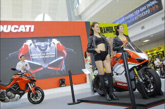 Ngắm dàn siêu xe Ducati hầm hố tại triển lãm Việt Nam AutoExpo 2018