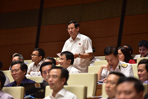 Phó Thủ tướng Vương Đình Huệ trả lời chất vấn 7 vấn đề 