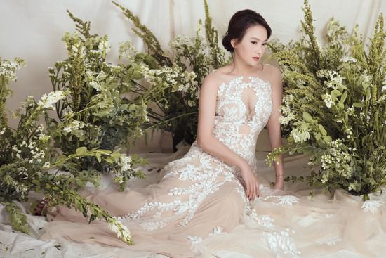  Diện váy trắng tinh khôi, Bảo Thanh khiến fan 'đứng hình'
