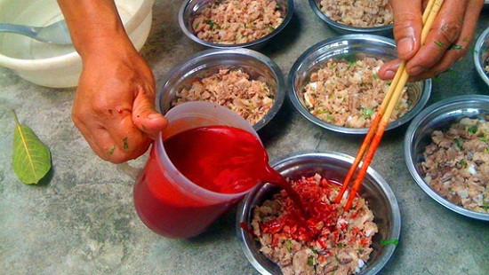 Thái Bình:  Ăn tiết canh lợn rừng, 50 người bị ngộ độc
