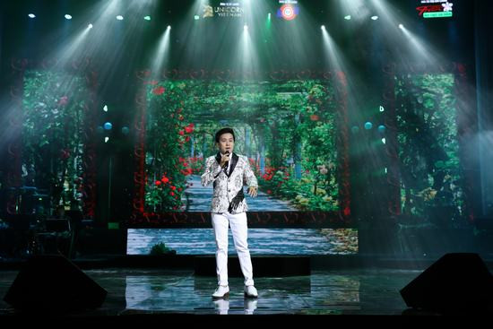 Mai Trần Lâm: Nhiều ca sĩ hát ở sự kiện đều là nhép 