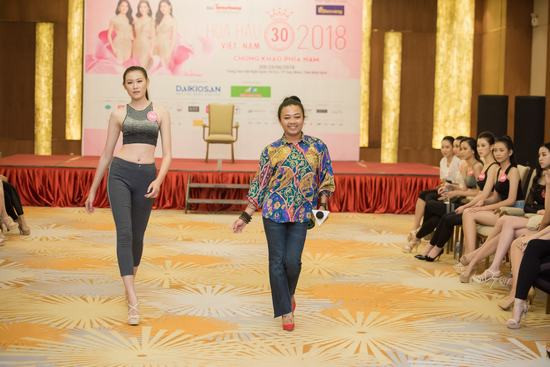 Ngắm chân dài, eo thon của các thí sinh Hoa hậu Việt Nam 2018