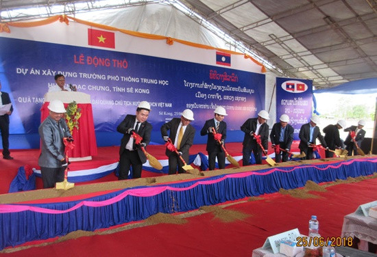 BIDV tài trợ xây dựng trường PTTH Dakcheung tại Lào