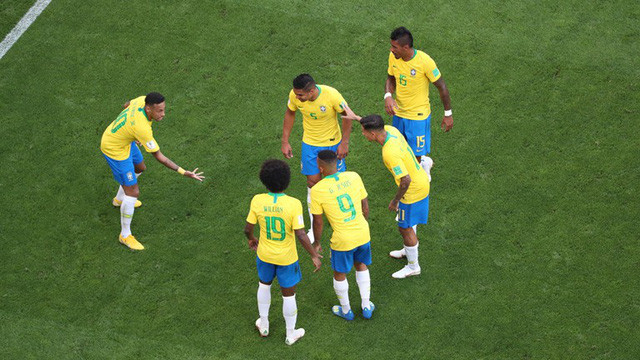 Neymar và Firmino lập công, Brazil đoạt vé vào tứ kết