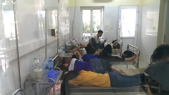Hà Nội: Hàng trăm học viên nhập viện nghi ngộ độc thực phẩm