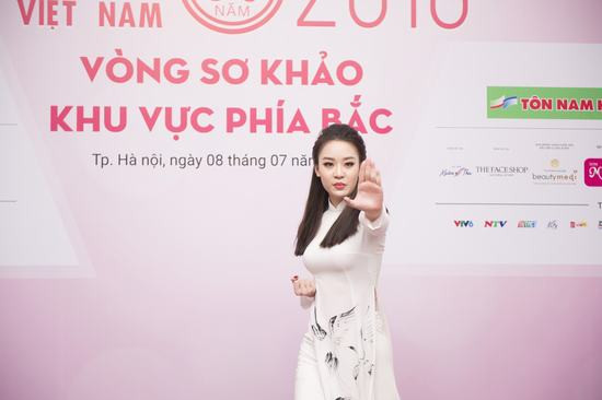 Không chỉ xinh đẹp, dàn thí sinh phía Bắc Hoa hậu Việt Nam 2018 còn vô cùng tự tin và tài năng