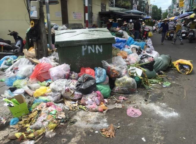Quảng Ngãi: Họp khẩn tìm phương án xử lý lượng rác thải