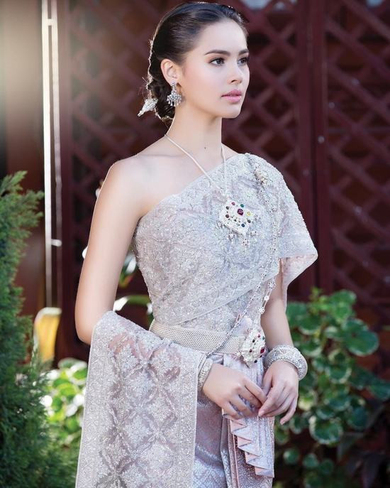 Vì sao Ngọc nữ Thái Lan gây bão cộng đồng mạng Việt Nam?