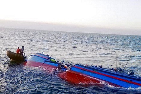 Chưa tìm thấy 2 ngư dân Thanh Hóa mất tích trên biển Cô Tô