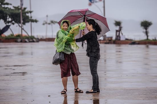 Hoa hậu Việt Nam 2018 hoãn các hoạt động ngoài trời vì mưa bão