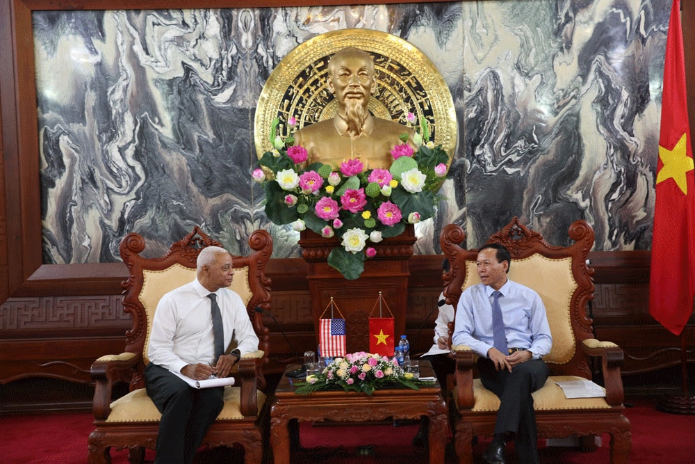 Phó Chánh án Nguyễn Trí Tuệ tiếp Thẩm phán Liên bang Hoa Kỳ