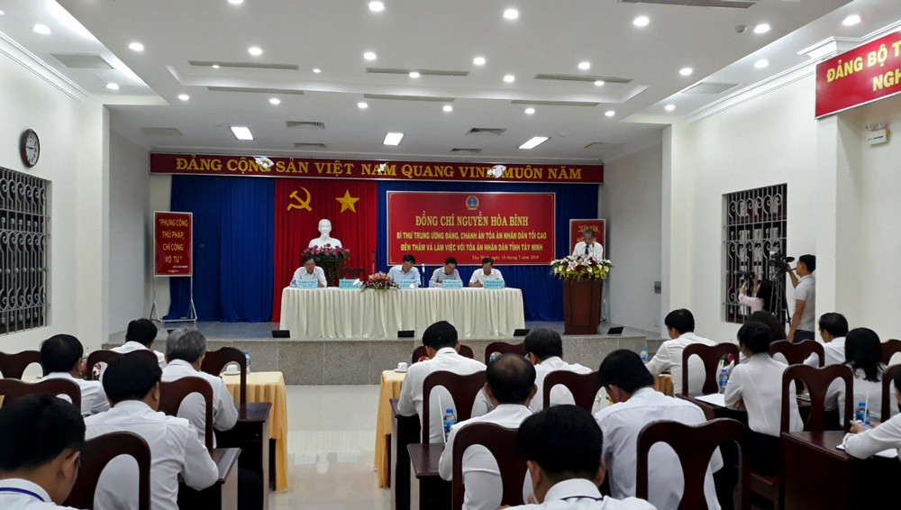 Chánh án TANDTC làm việc với TAND hai cấp tỉnh Tây Ninh