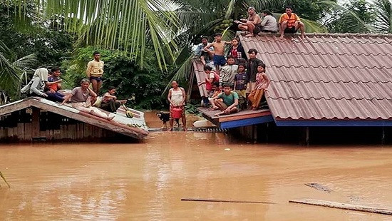 Vỡ đập thủy điện ở Lào: Chạy đua với thời gian để cứu người còn sống
