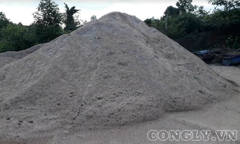 Gia Lai: Thêm một vụ khai thác cát trái phép “ẩn mình” trong mỏ đá ở huyện Chư Păh