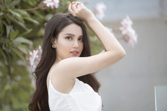 Lộ diện á hậu sẽ thay Thanh Tú  tham gia Miss Internatonal 2018