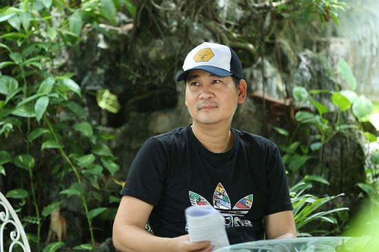 Đạo diễn Lê Minh trực tiếp thị phạm cho Tam Triều Dâng cảnh bị cưỡng hiếp
