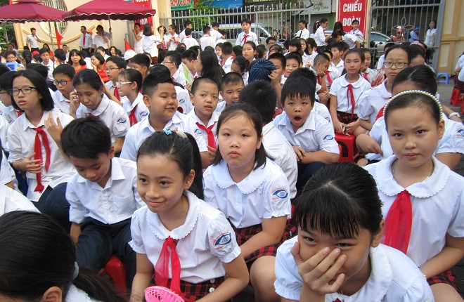 Sở GD-ĐT Hà Nội lên tiếng việc một số trường sĩ số lớp học vượt quá quy định