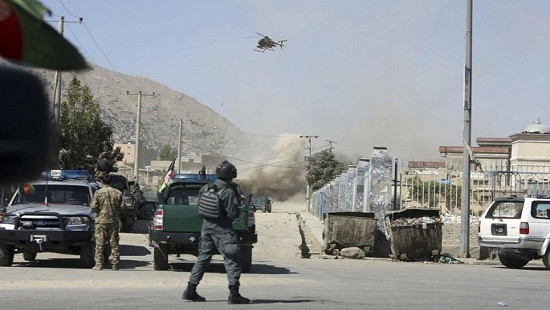 Dinh Tổng thống Afghanistan bị tấn công liên tiếp bởi 12 tên lửa