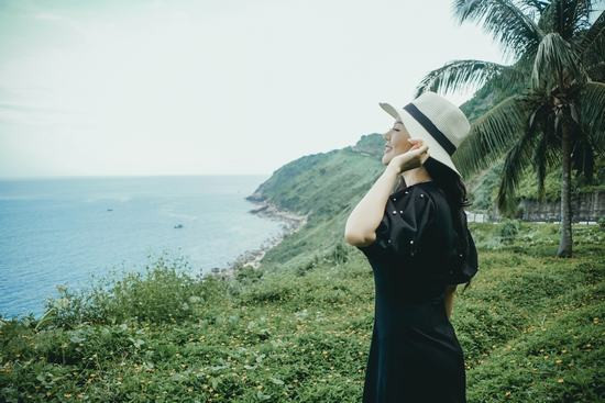 Đinh Hiền Anh ra mắt MV thứ hai trong dự án 'Thương'