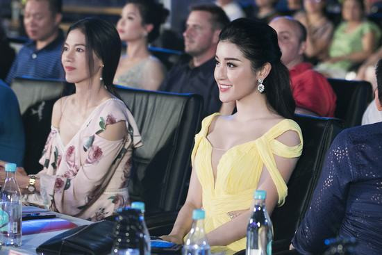 Huyền My lộng lẫy đêm thi thứ 2 của Người đẹp thời trang của Hoa hậu Việt Nam